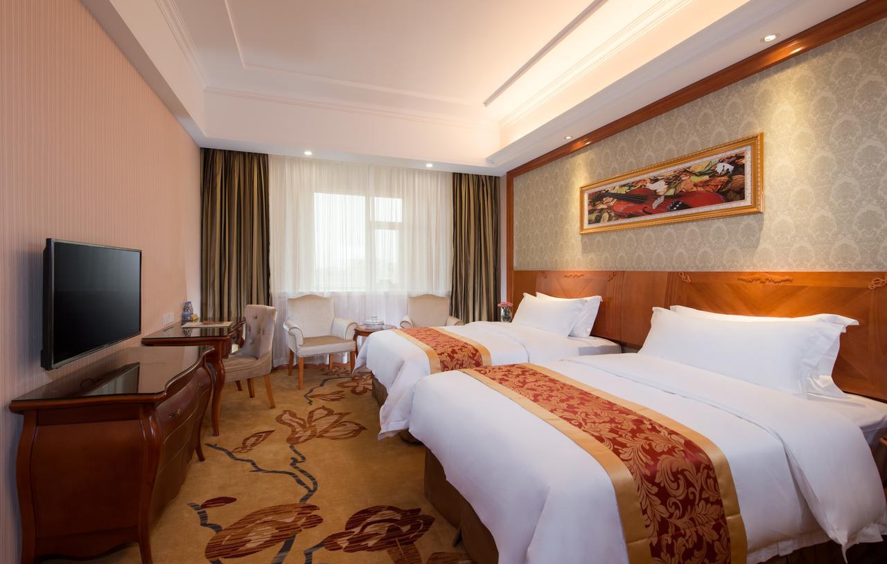 Vienna Hotel Chaoyang Nanning Exterior foto