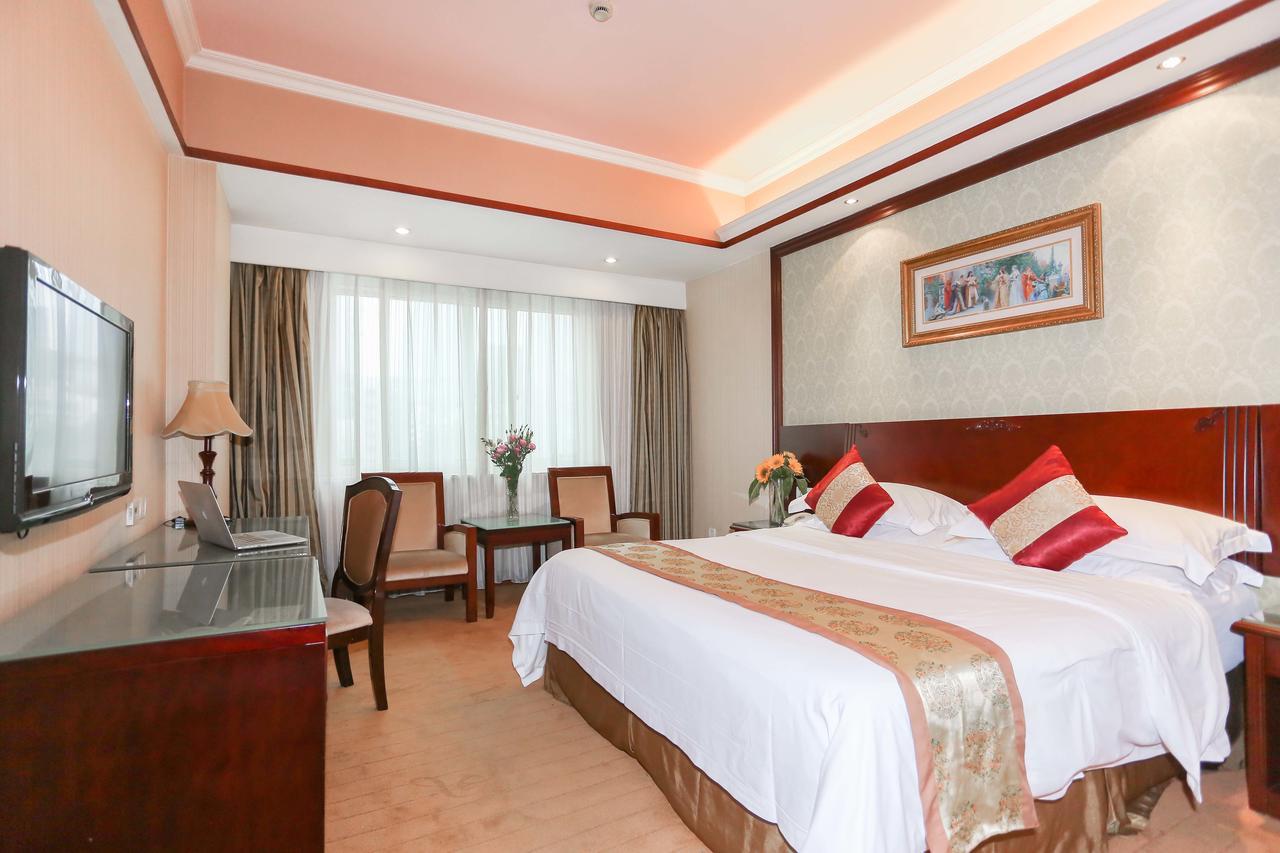 Vienna Hotel Chaoyang Nanning Exterior foto